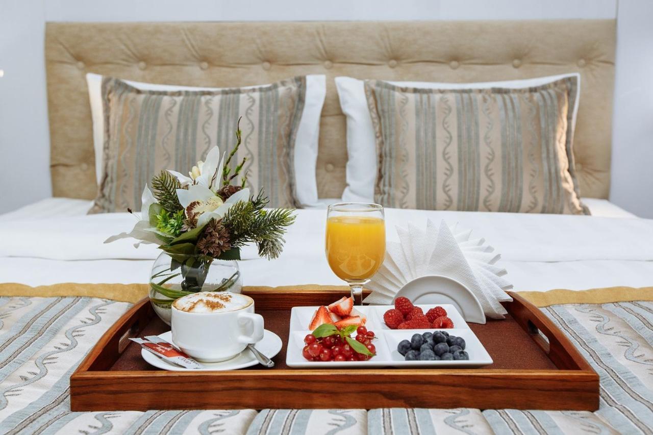 Hotel Kazzhol Almaty Eksteriør bilde