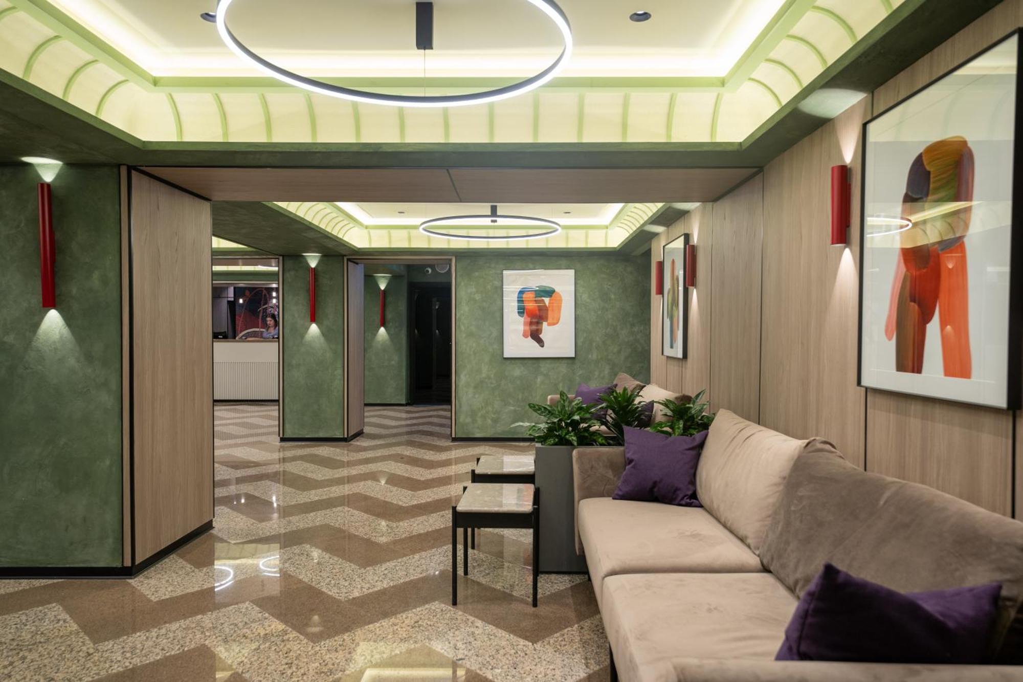 Hotel Kazzhol Almaty Eksteriør bilde